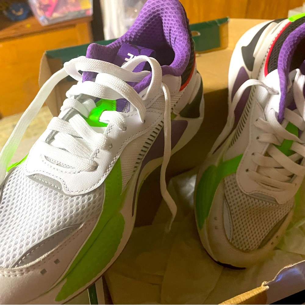 Puma gym shoe, worn 2x, very comfortable